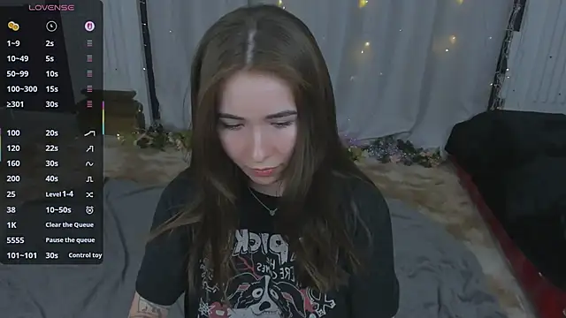 ashleyro1 online show from 2, 4, 2026