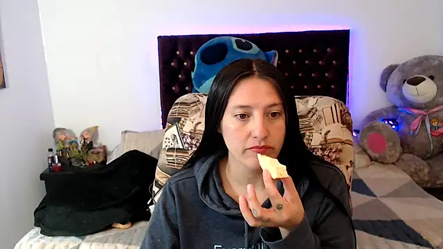 Lorenahot 06 online show from 18, 3, 2026