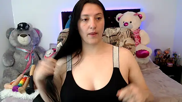 Lorenahot 06 online show from 19, 11, 2025