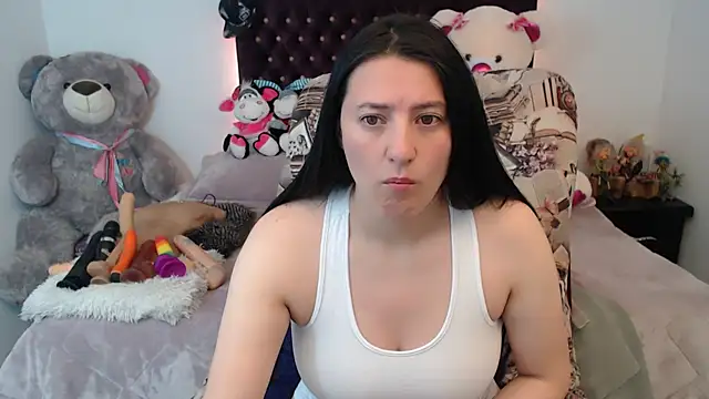 Lorenahot 06 online show from 27, 9, 2025