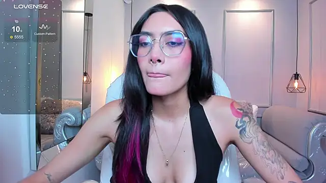 AzuraKindong online show from 22, 9, 2025