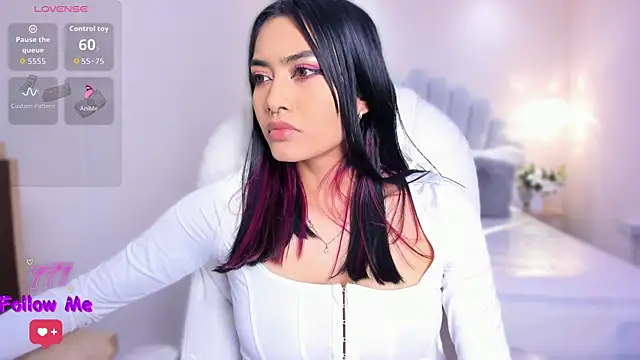 Snapshot of AzuraKindong chatting on 19, 6, 2026 AzuraKindong online show from 19, 6, 2026