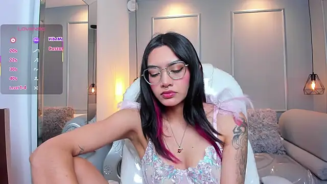 AzuraKindong online show from 24, 11, 2025