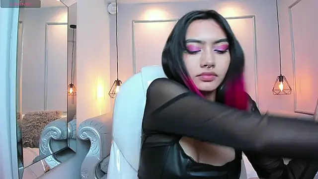 AzuraKindong online show from 8, 3, 2025