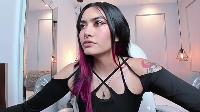 AzuraKindong online show from 18, 3, 2025