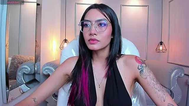 AzuraKindong online show from 16, 9, 2025