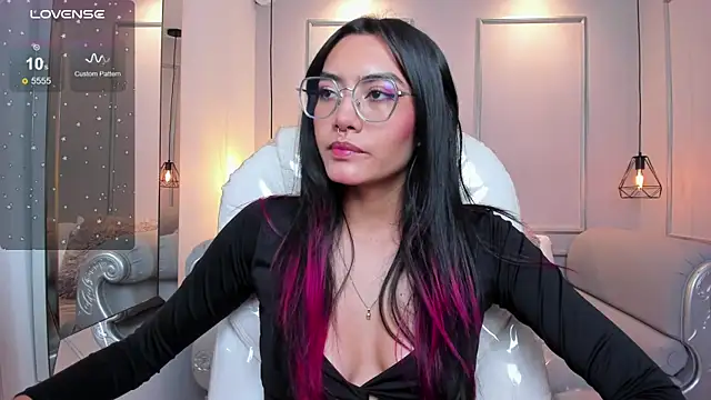 AzuraKindong online show from 15, 9, 2025