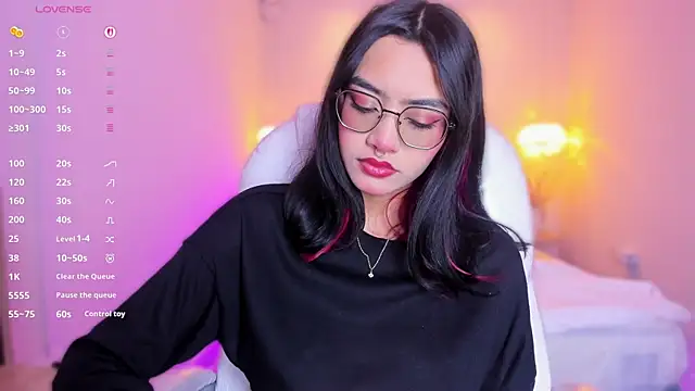 AzuraKindong online show from 2, 4, 2026