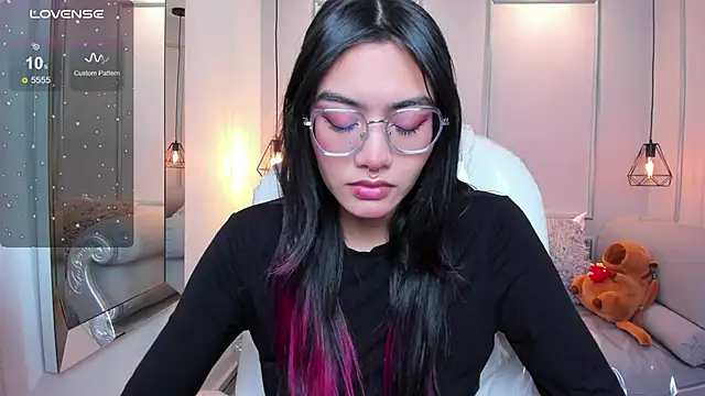 AzuraKindong online show from 26, 9, 2025