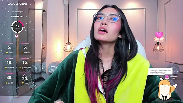 AzuraKindong online show from 18, 9, 2025