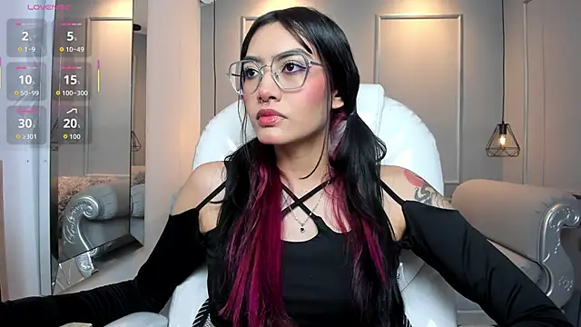 AzuraKindong online show from 5, 1, 2026