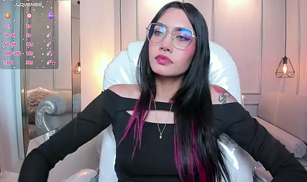 AzuraKindong online show from 2, 10, 2025