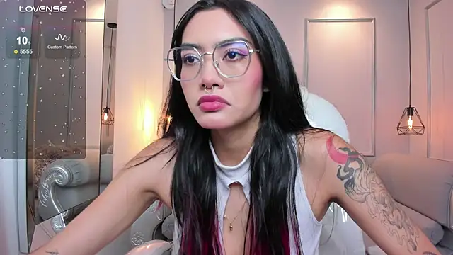 AzuraKindong online show from 12, 9, 2025