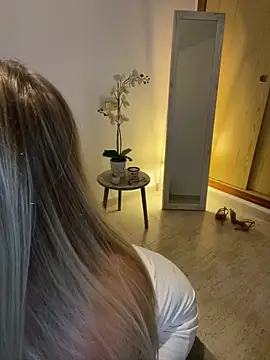 ChristyAdair online show from 16, 2, 2025