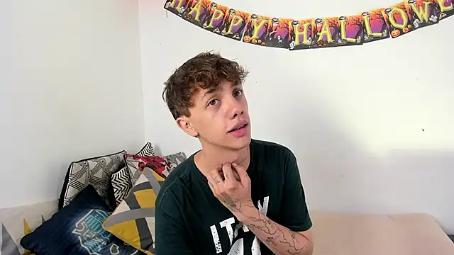 Tomy Rox online show from 6, 10, 2025