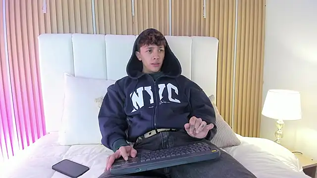 Tomy Rox online show from 19, 3, 2026