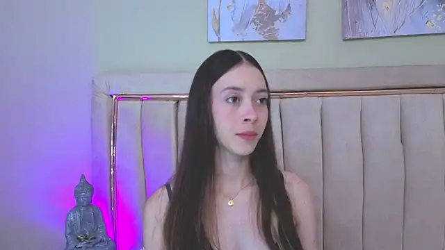 sophiia grey 1 online show from 20, 5, 2026