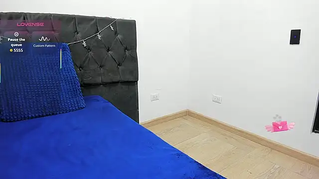 bonnyy26 online show from 16, 12, 2025