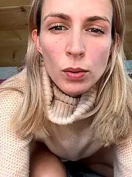 DanaeJustine online show from 13, 11, 2025