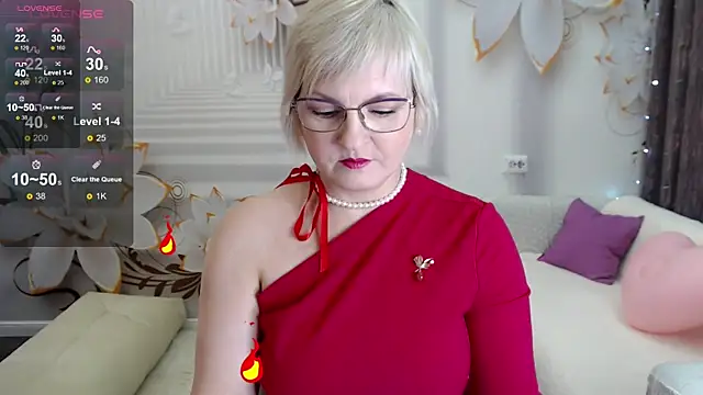 BlondeBrilliant7 online show from 27, 1, 2025