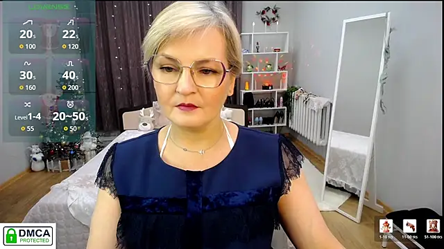 BlondeBrilliant7 online show from 23, 12, 2025