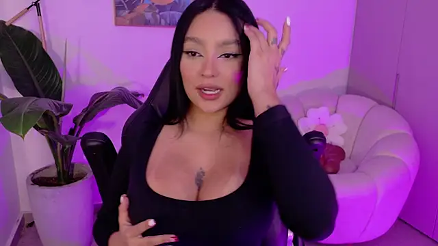 sarawinstone online show from 21, 12, 2025