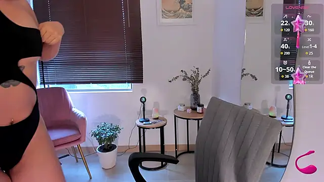 ameliegraham online show from 17, 9, 2025