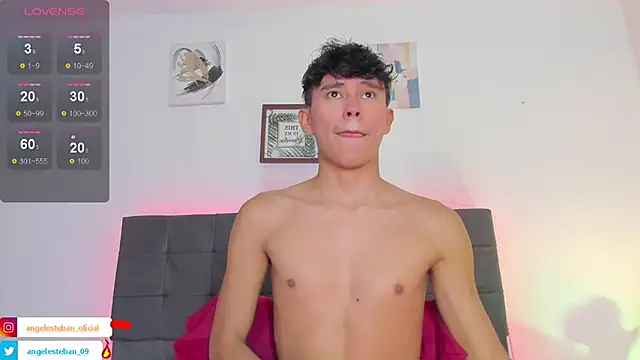 Snapshot of Angel_esteban_fx chatting on 13, 9, 2025 Angel esteban fx online show from 13, 9, 2025