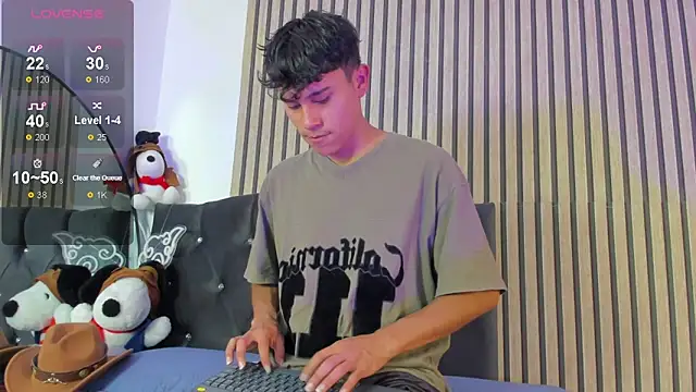 Snapshot of Angel_esteban_fx chatting on 2, 3, 2026 Angel esteban fx online show from 2, 3, 2026