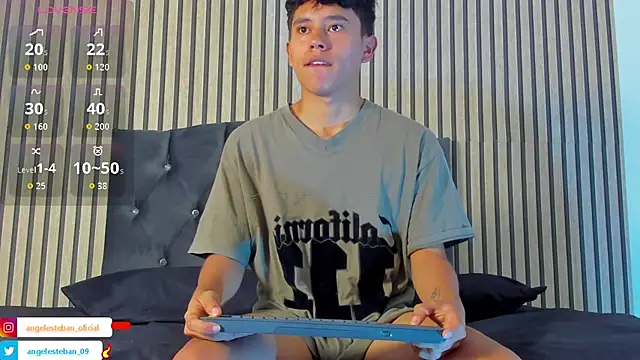 Snapshot of Angel_esteban_fx chatting on 1, 2, 2026 Angel esteban fx online show from 1, 2, 2026