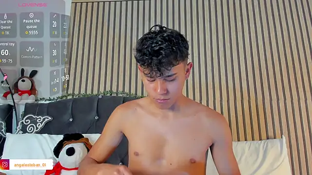 Snapshot of Angel_esteban_fx chatting on 12, 2, 2026 Angel esteban fx online show from 12, 2, 2026