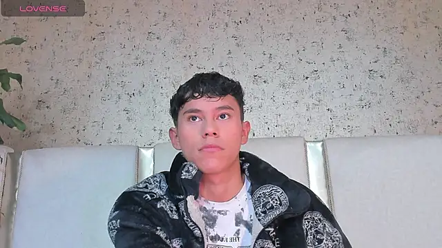 Snapshot of Angel_esteban_fx chatting on 19, 3, 2025 Angel esteban fx online show from 19, 3, 2025