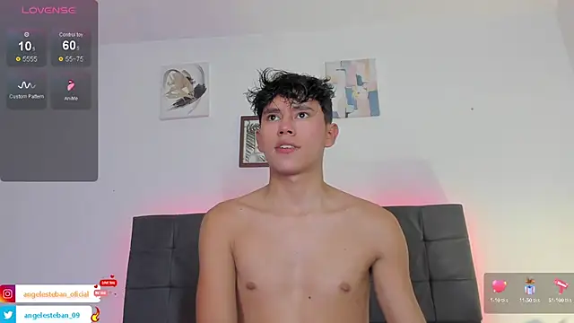 Snapshot of Angel_esteban_fx chatting on 17, 9, 2025 Angel esteban fx online show from 17, 9, 2025