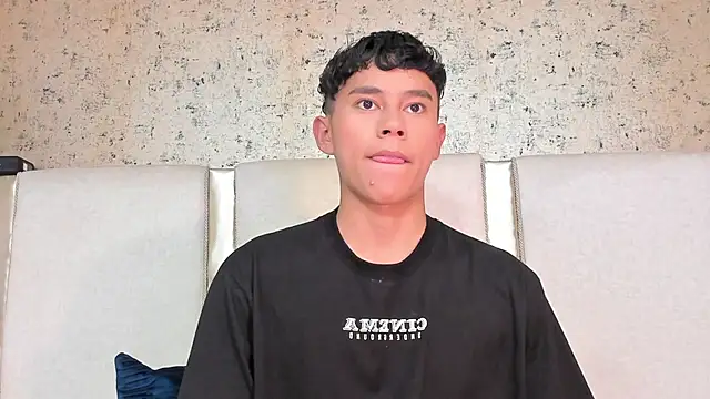 Snapshot of Angel_esteban_fx chatting on 15, 3, 2025 Angel esteban fx online show from 15, 3, 2025