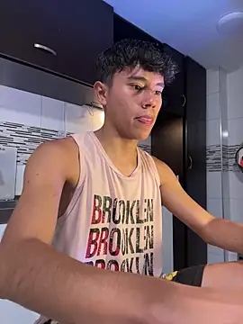 Angel esteban fx online show from 10, 3, 2026