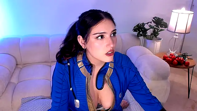 freya bella  online show from 28, 9, 2025