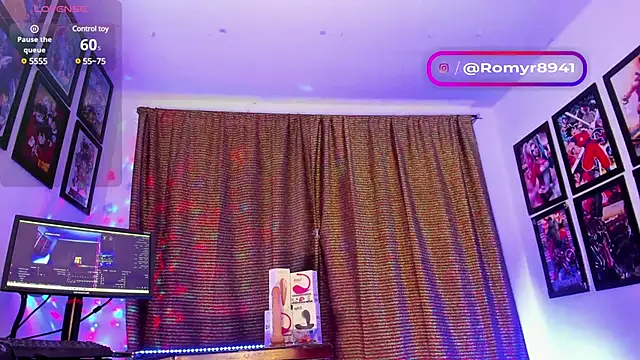 Romynahotx online show from 12, 1, 2025