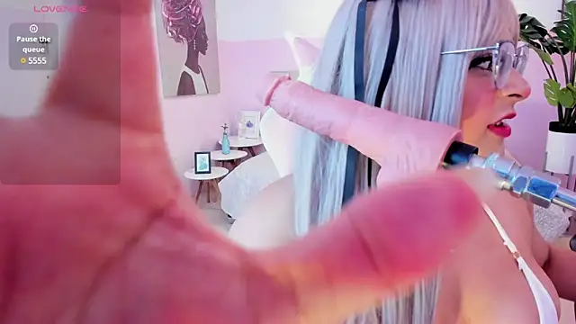 Red lady online show from 21, 2, 2025