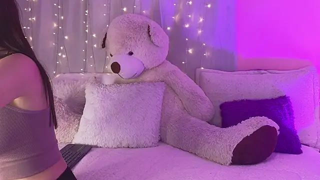 hannacruzsj online show from 25, 3, 2026