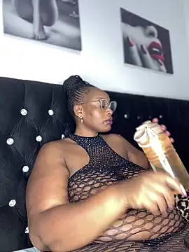 MsWhiteChocolatte online show from 15, 3, 2026