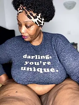 MsWhiteChocolatte online show from 27, 3, 2026