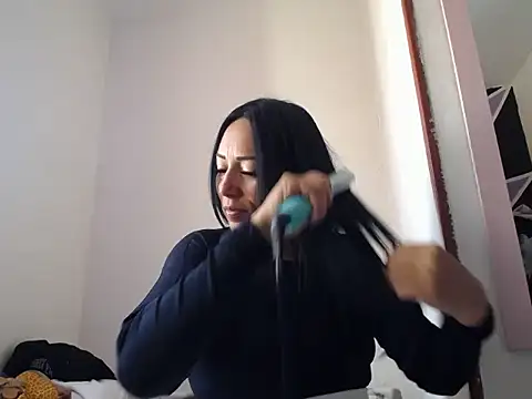 Laura martin  online show from 4, 11, 2025