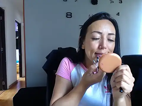 Laura martin  online show from 10, 9, 2025