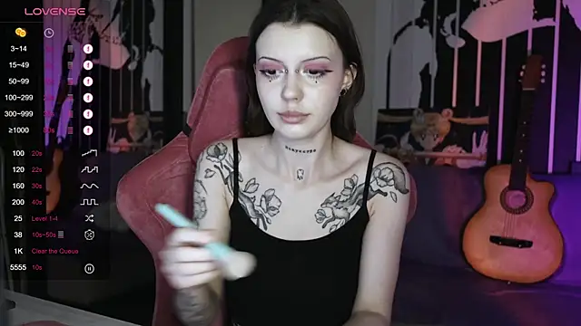 prettybones online show from 29, 12, 2024