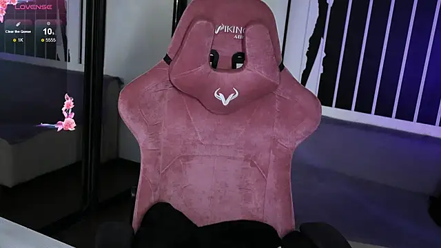 prettybones online show from 13, 10, 2025