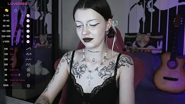 prettybones online show from 30, 12, 2024