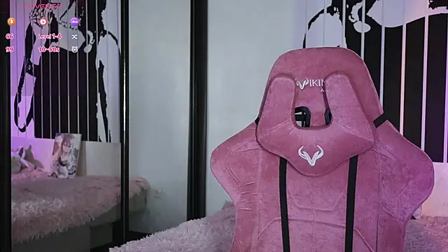 prettybones online show from 2, 3, 2025