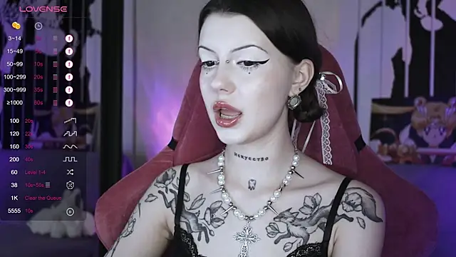 prettybones online show from 3, 1, 2025