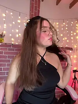 Snapshot of Juanelopez1 chatting on 8, 2, 2026 Juanelopez1 online show from 8, 2, 2026