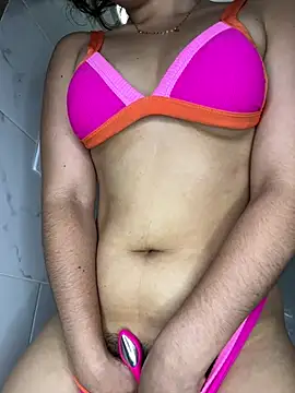 Juanelopez1 online show from 5, 4, 2026